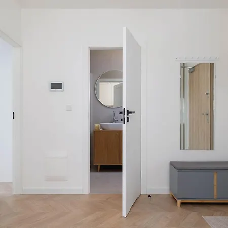 Sloneczna Comfy Apartment With Balcony & Parking Katowice By Noclegi Renters Exterior photo