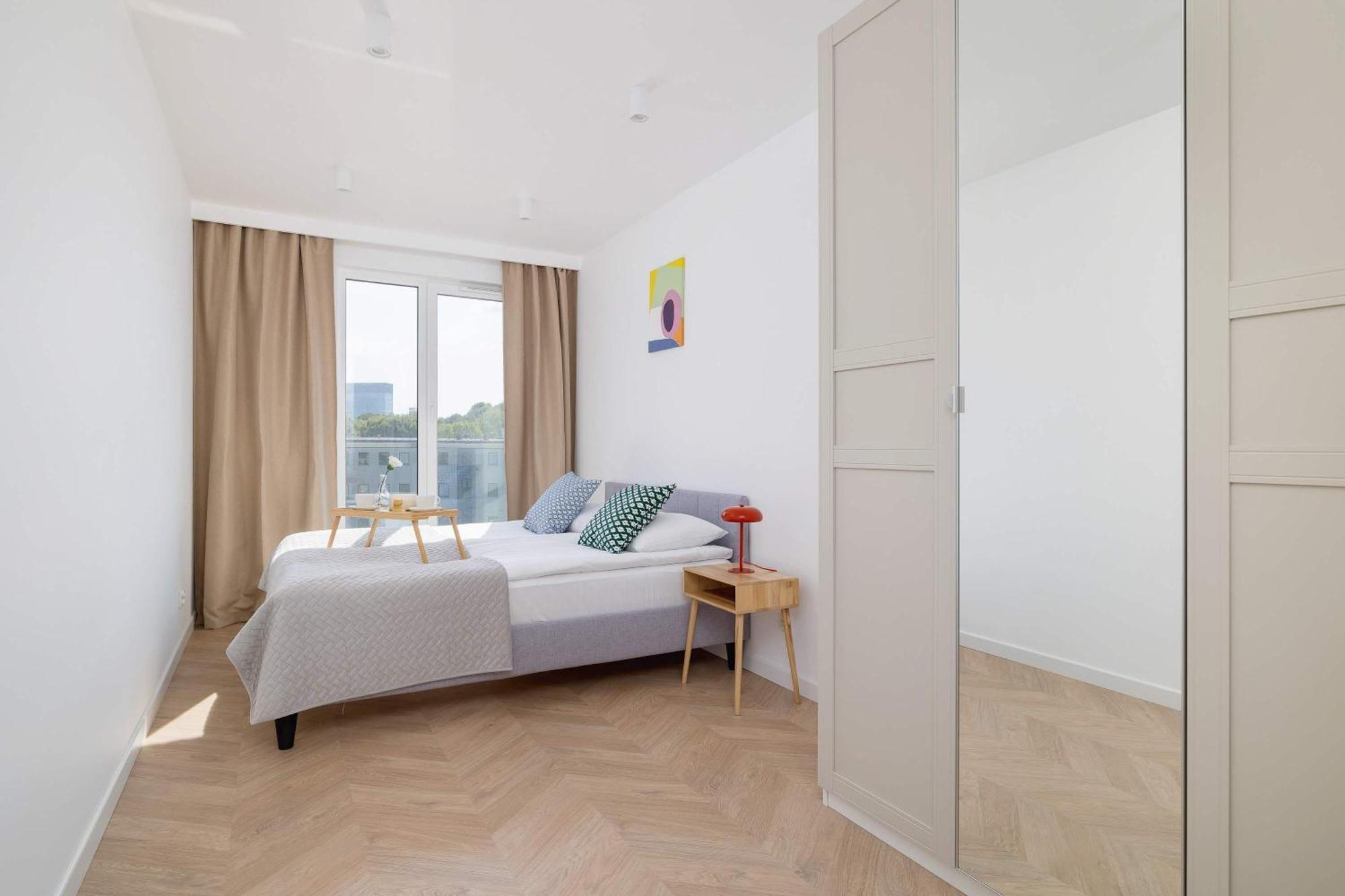 Apartment Sloneczna Comfy With Balcony & Parking By Renters Katowice