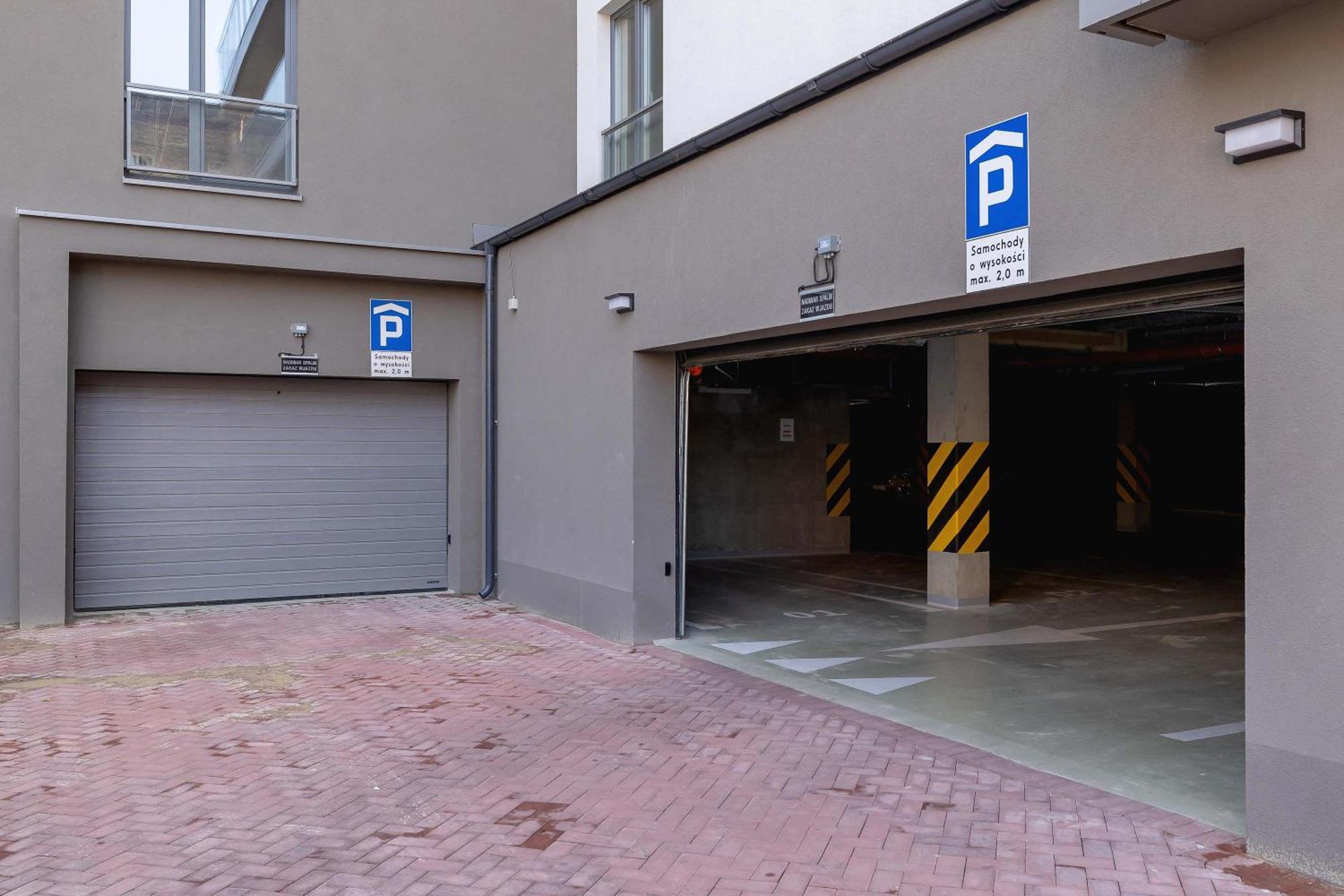 Sloneczna Comfy With Balcony & Parking By Renters Apartment *