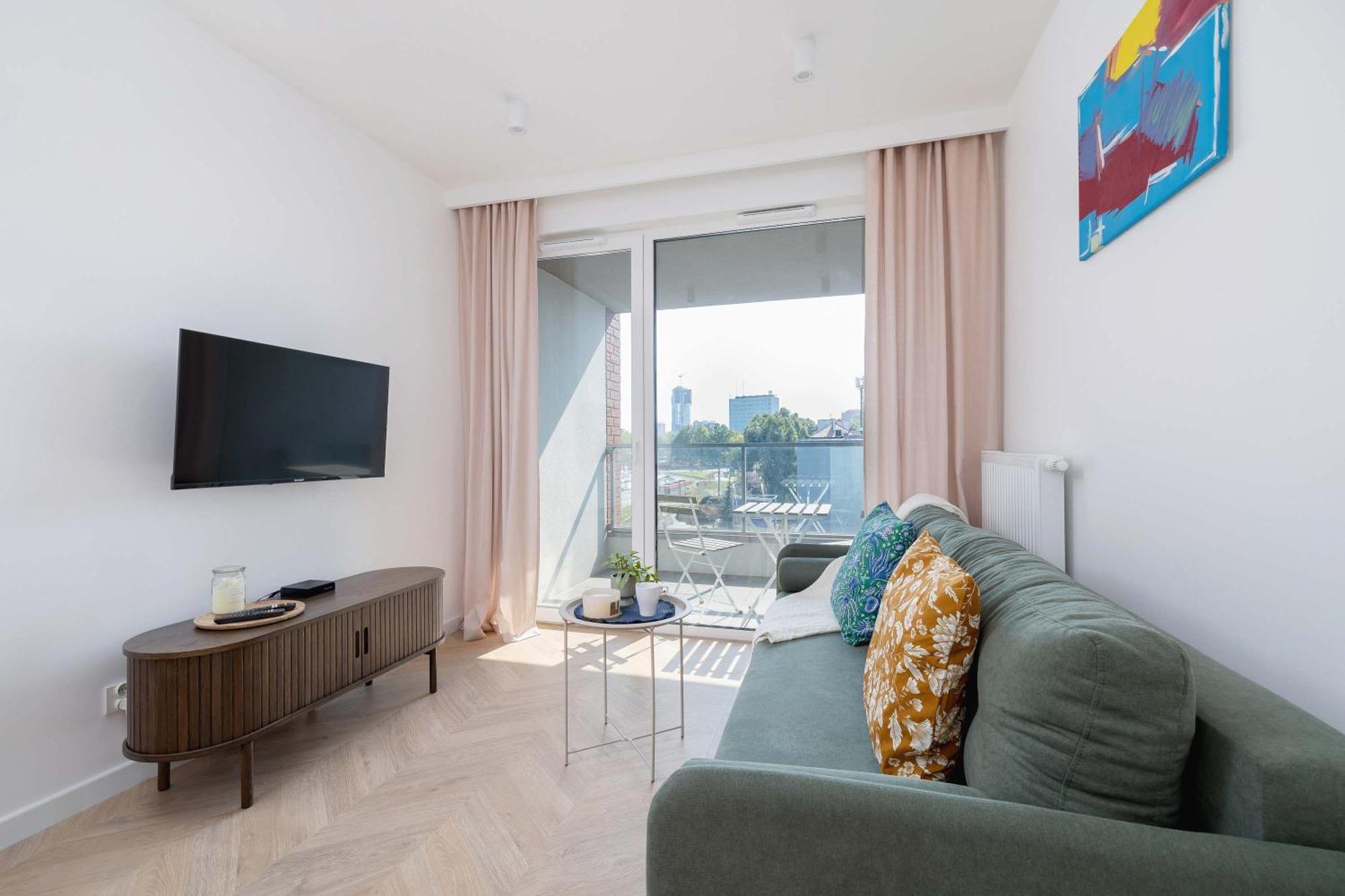 Apartment Sloneczna Comfy With Balcony & Parking By Renters *